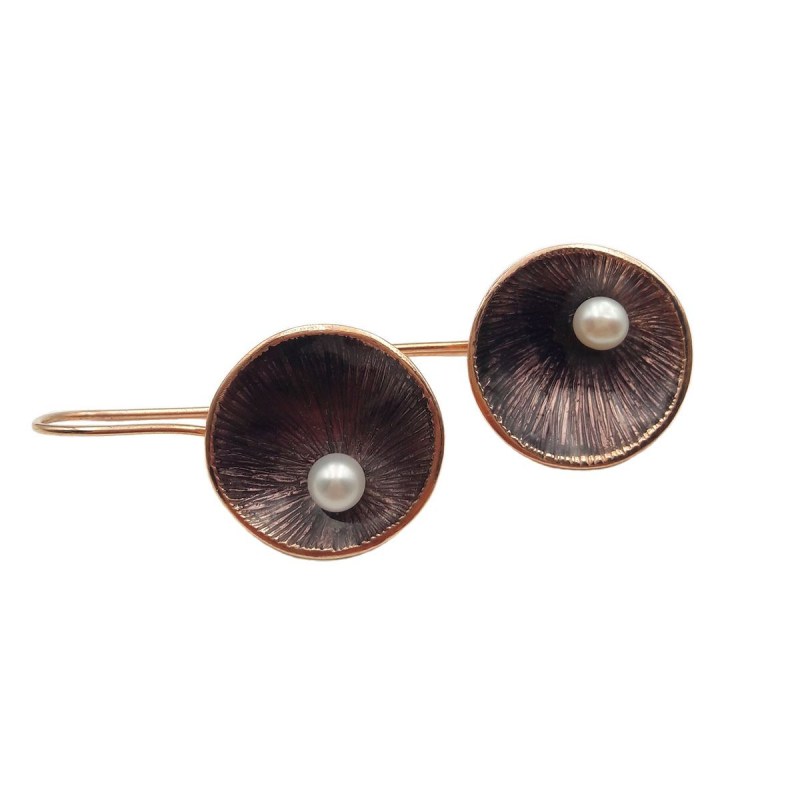 oyster-earrings-rose-gold-black